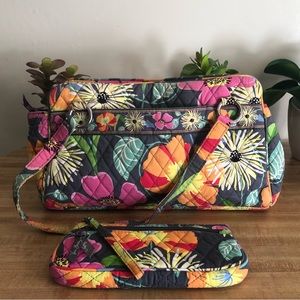 Vera Bradley Shoulder Bag and Matching Wristlet!